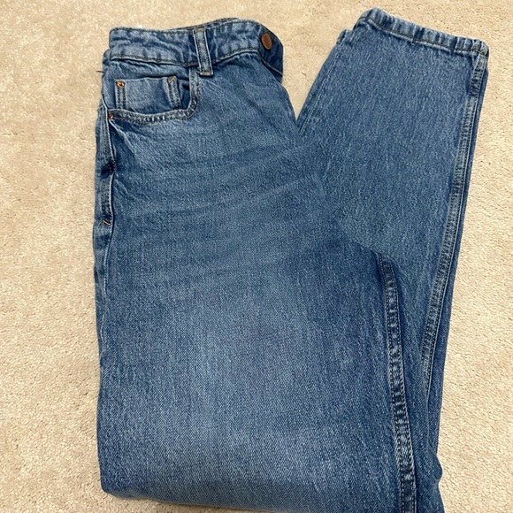 Never Worn Mom Jean - Picture 1 of 3